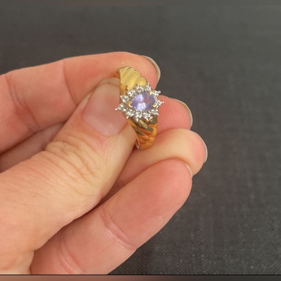 14K Solid Yellow Gold 1.40Ctw Tanzanite & Diamond Ring Size 9 - Picture 3 of 10